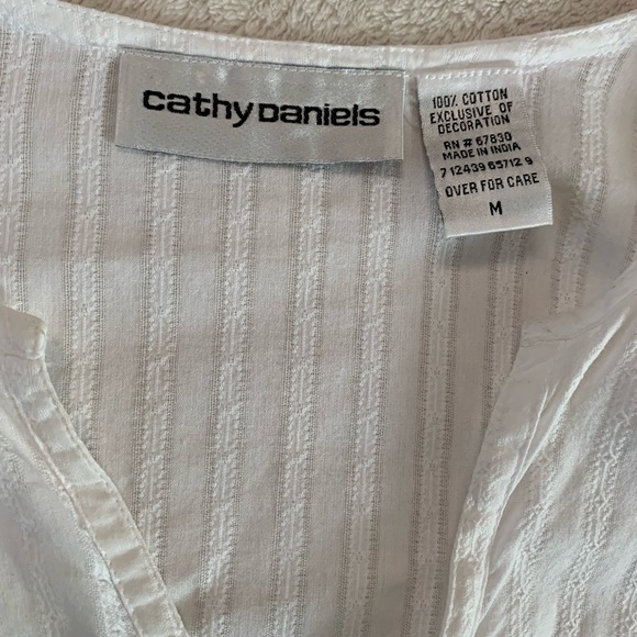 Cathy Daniels women’s 100% Cotton White Blouse Size Medium - Picture 5 of 17